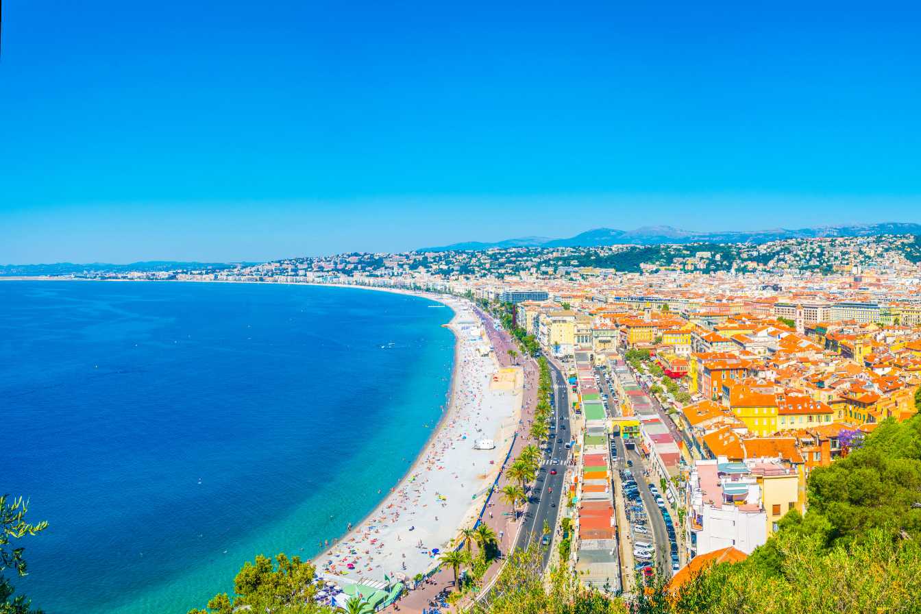 salaire-moyen-en-france-2025-chiffres-ecarts-et-evolutions-par-secteur-2